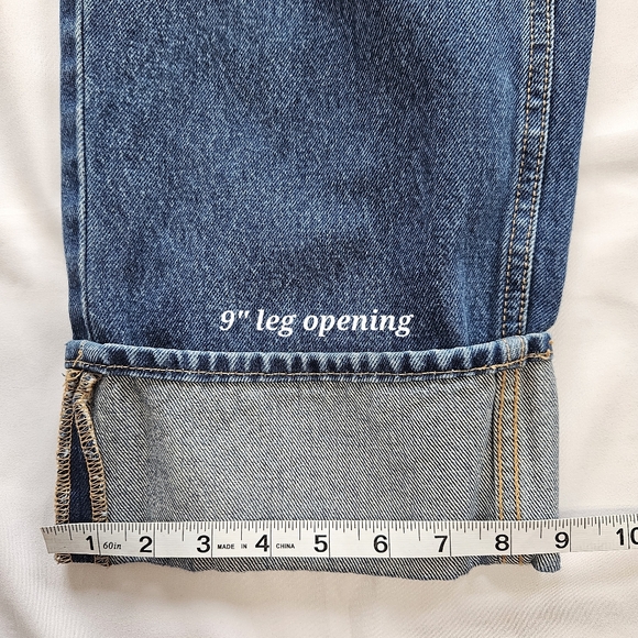 Universal Thread Womens 6R Mid Rise 90s Baggy Cuffed Jeans Med Wash Button Fly - Picture 10 of 15